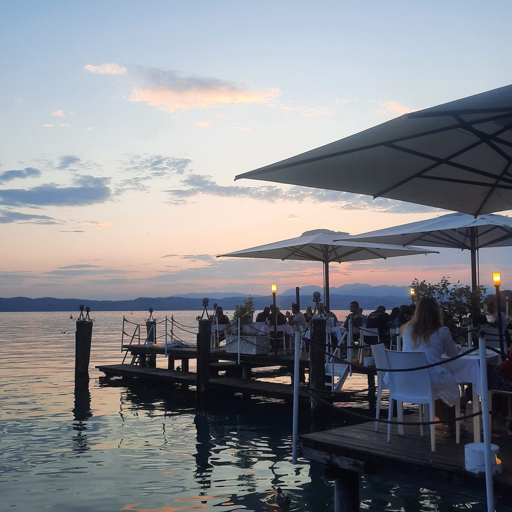 Hotel La Pace Restaurant on Lake Garda